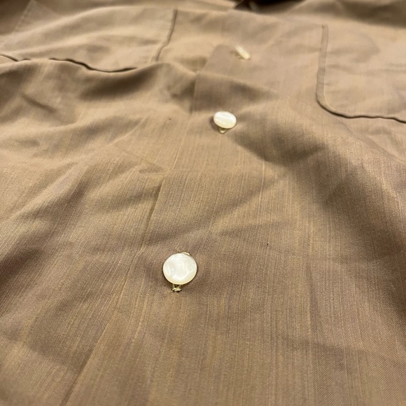 Vintage ‘60s button-up dress-shirt by Cranbrook with pearlized button detail - Picture 5 of 5